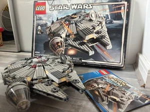 LEGO Star Wars: Millenium falcon (4504) - Original Trilogy Edition - 99% W/ Box - Picture 1 of 14