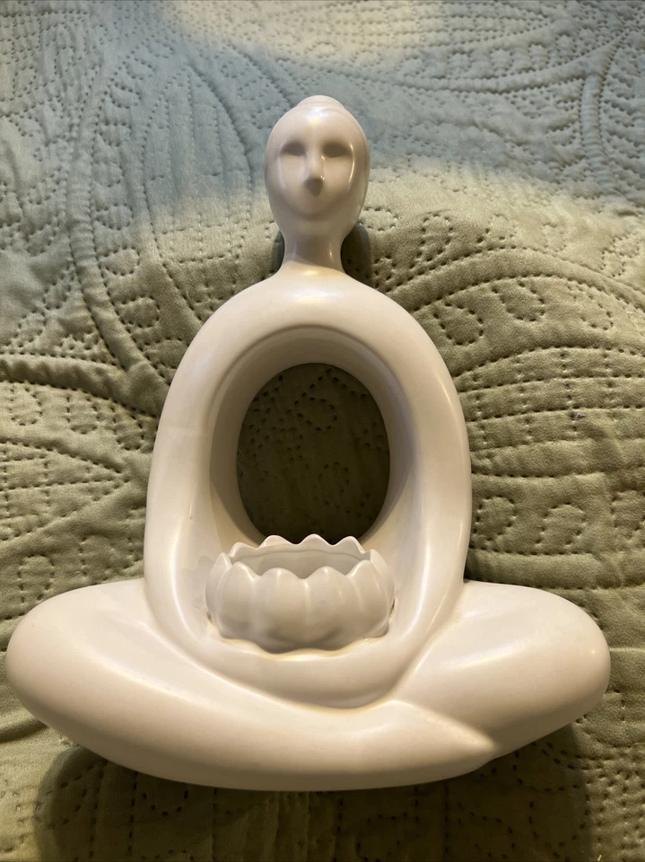  Partylite  Meditation Tealight Holder White Buddha Zen 9 Inches - Photo 1/4