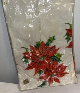 Vintage Pointsetta Paper Table Cloth MCM Woolworths - Picture 1 of 11