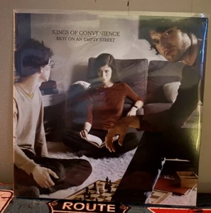 Riot on an Empty Street von Kings of Convenience (Platte, 2016) - Bild 1 von 7
