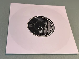 The Chantelles - Runaway - Vinyl Record 7" Single - 1975 Black Magic BM 108 - Picture 1 of 5