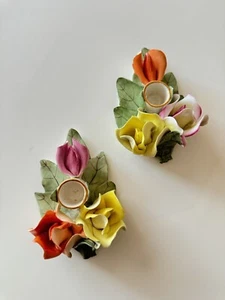 Par de candelabros vintage de porcelana rosa Aquincum pintados a mano - Imagen 1 de 16