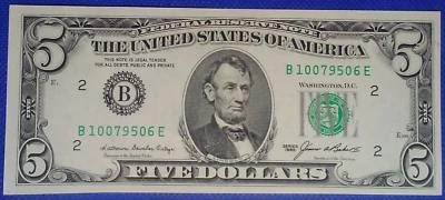 $5 1985 ((CHOICE AU)) FEDERAL RESERVE NOTE ** PAPER CURRENCY - Image 1 of 2