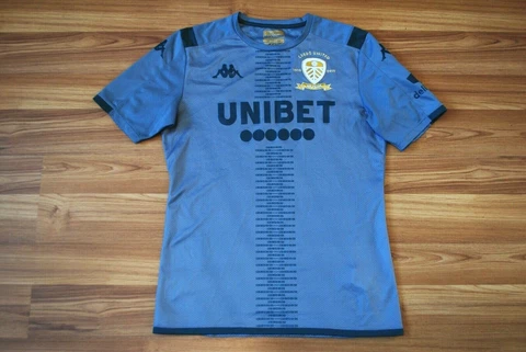 LEEDS UTD 1919 - 2019 GREY SHIRT WORN PLAYER ISSUE TRAINING 100 YEARS SZ MEDIUM Cover