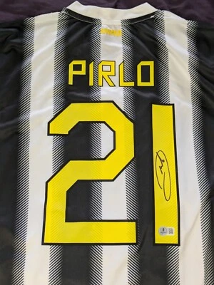 Camiseta de fútbol local firmada por Andrea Pirlo de la Juventus #21 con certificado de autenticidad Beckett Foto 1 de 4