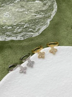 Pendientes tipo aro colgantes de trébol con flores de plata de ley 925 enchapados en oro de 14K con circonitas Foto 1 de 3