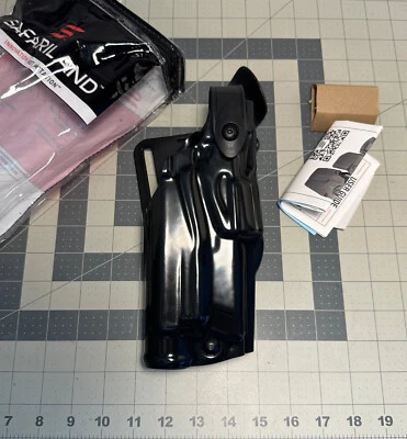 Safariland 6360 ALS/SLS Level 3 Gloss RH Duty Holster: S&W M&P 9/40/45 + LIGHT - Image 1 of 4