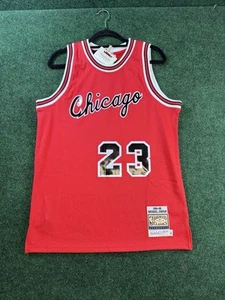 Authentic Michael Jordan Mitchell Ness 84/85 Bulls Jersey XL 18/20 Youth - Picture 1 of 9