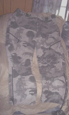 Mens 3X Camo Pants Berber Fleece Windproof Hunting Pants - Image 1 of 4