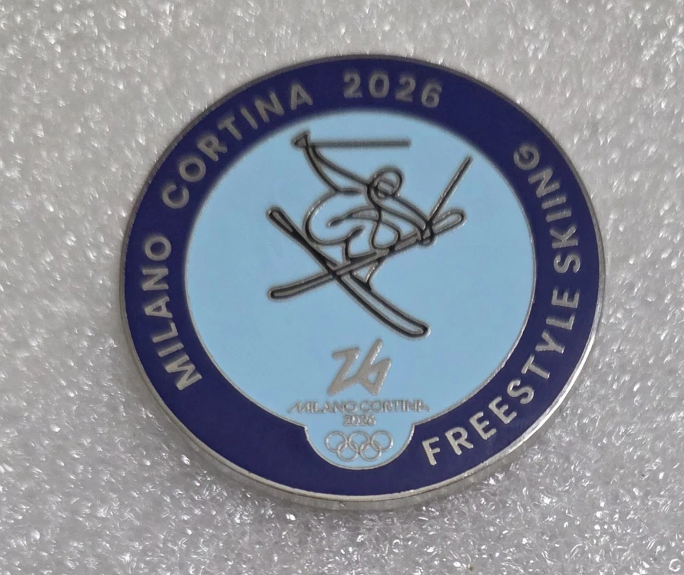 MILAN  CORTINA  2026 WINTER  OLYMPIC  FREESTYLE SKIING PIN - Image 1 of 1