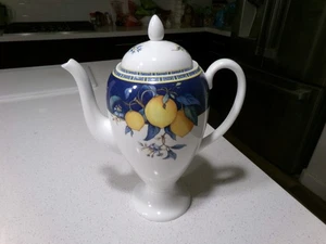 CAFFETTIERA IN LEGNO DI CEDRI CON COPERCHIO - Foto 1 di 4