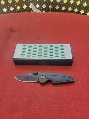Gerber Sharpening tool and knife pre owned condition  A2 - Image 1 of 4