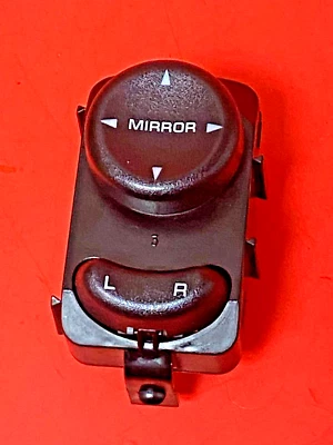 Door Remote Mirror Switch OEM Chrysler MRS10 for Dodge Chrysler Grand Caravan - Image 1 of 4