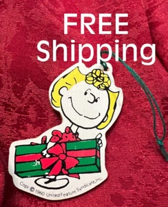 *CHRISTMAS ~ Estate Find Christmas 1960's Snoopy's Lucy Wooden Ornament 3 x 2" - Picture 1 of 3