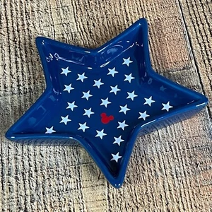 Disney Parks Mickey American Legend Star Trinket Ceramic Dish Red White Blue NWT - Picture 1 of 7