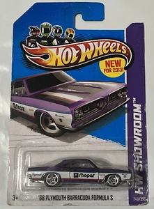 Hot Wheels 68 2013 Plymouth Barracuda Formula S, púrpura, sala de exposición de HW, #240/250 - Imagen 1 de 7