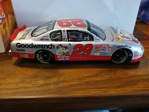 Action 1:24 2001 Kevin Harvick #29 GM GOODWRENCH SP Looney Tunes Taz Monte Carlo - Picture 1 of 9
