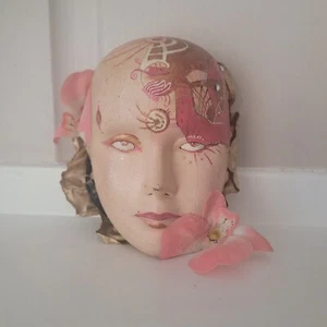 Vintage Signed Handpainted Mardi Gras Ceramic Art Wall Mask Pink's Dove '91 - Picture 1 of 14