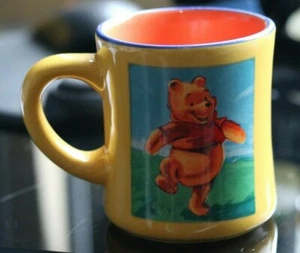 Taza de cerámica vintage de Winnie the Pooh Disney para tienda Disney - Imagen 1 de 4