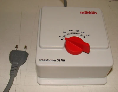 Märklin 6647 Trafo/Transformator 32VA mit Klemmleiste; geprüft! - Bild 1 von 3