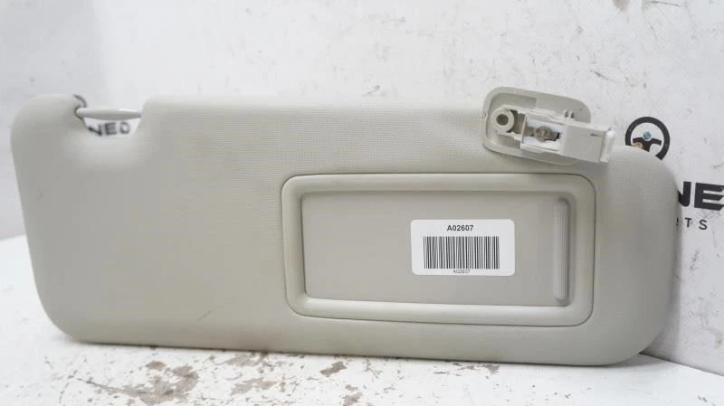 Mazda 2018 3 pasajeros parasol derecho gris GJS1-69-270D-75 OEM Foto 1 de 4