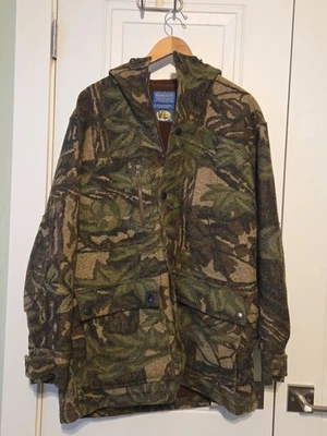 Pendleton for Cabelas Outdoorsman Wool Parka Hooded Jacket Men's Size M Camo USA - Image 1 of 4