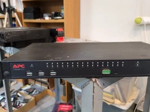 APC KVM2132P  ENTERPRISE DIGITAL/IP  32 PORTS - Afbeelding 1 van 3