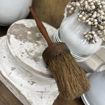 Antique Duster Primitive Horsehair Round Decor Brush - Image 1 of 4