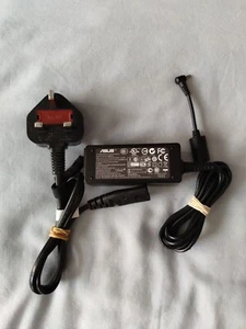 ASUS AC ADAPTER - MODEL: EXA0901XH - OUTPUT: 19V==2.1A(2.1A), 3 PIN POWER CORD. - Afbeelding 1 van 11