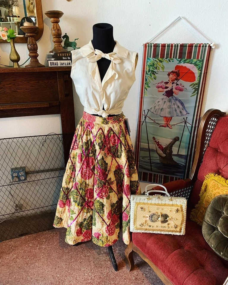Falda circular acolchada floral con estampado de novedad vintage de los años 50 XS Foto 1 de 4