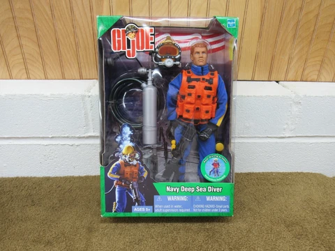 2003 GI JOE US Navy Deep Sea Diver w/ Dry Suit Helmet Flotation Vest Drill NIB Cover