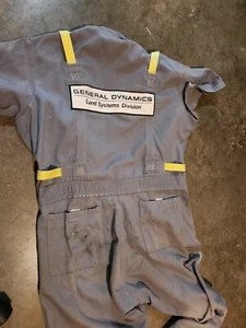 Mono aeroespacial vintage General Dynamics Land Systems Div. Distressed Talla S - Imagen 1 de 12