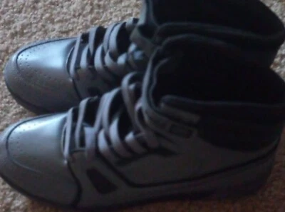 Zapatos de corte alta Ecko Unlimited para hombre 9,5 gris/negro Foto 1 de 4