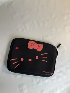 Hello kitty Sanrio mom berry logo black case  - Picture 1 of 7
