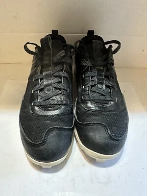 Under Armour Boy’s Baseball Cleats Shoes Black Size 2Y - Image 1 of 4