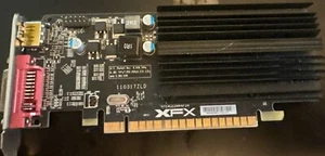 Video Graphics Card XFX VPEACEDAR4PS4 - Picture 1 of 6