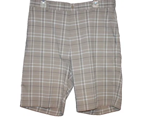 Pantaloncini Nike Golf Preformance Dri-Fit da uomo taglia 34 kaki marrone chiaro con cuciture interne 10,5" - Foto 1 di 2