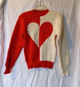 Damenpullover zweifarbig Herz Größe S - neu - schneller Versand  - Bild 1 von 3