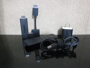 Amazon W87CUN Fire Stick TV Media Streamer Gen 1 con telecomando vocale Alexa integrato - Foto 1 di 6