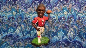 ATLANTA FALCONS MICHAEL VICK "BASE DE CÉSPED" LEYENDAS DEL CAMPO FOREVER BOBBLEHEAD - Imagen 1 de 5