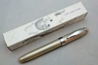 PLUMA ESTILOGRÁFICA NOODLERS AHAB'S PEARL AHAB PISTON FLEX NUEVA EN CAJA Foto 1 de 3