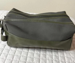 Men's Olive Green Toiletry Bag with Dual Zippers - Picture 1 of 6