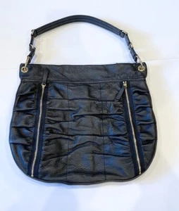 Bolso de Hombro Cole Haan Acanalado Cuero Guijarro Hobo Detalle Cremallera Negro - Imagen 1 de 9