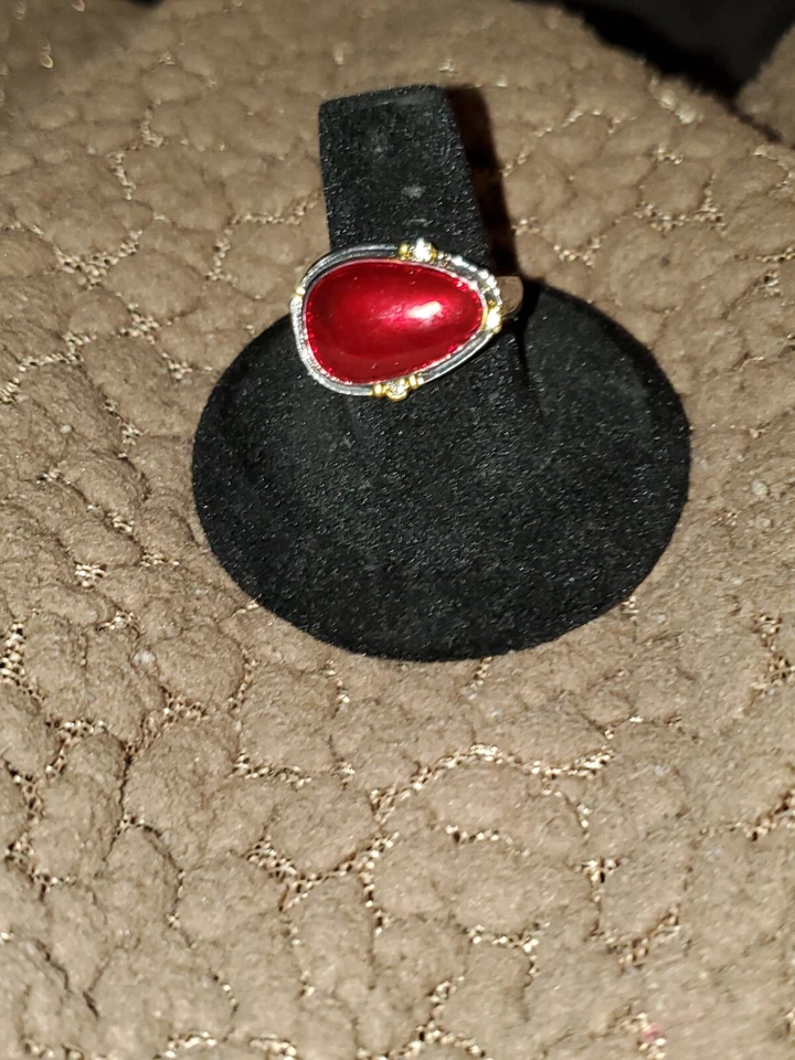 Venta Talla 8. Nuevo con etiquetas. Rubí esmaltado dos tonos. Foto 1 de 1