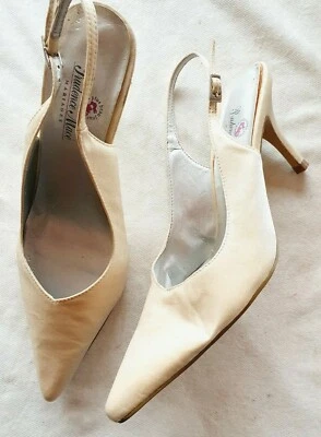 chaussures beige neuves taille 38 Prudence Macé étiquetées à 39€ - Photo 1/4