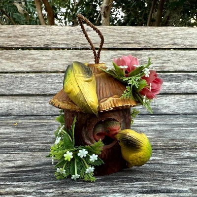 Molde soplado vintage pintado a mano ornamento para casa de pájaros colgante para jardín 5" Foto 1 de 4