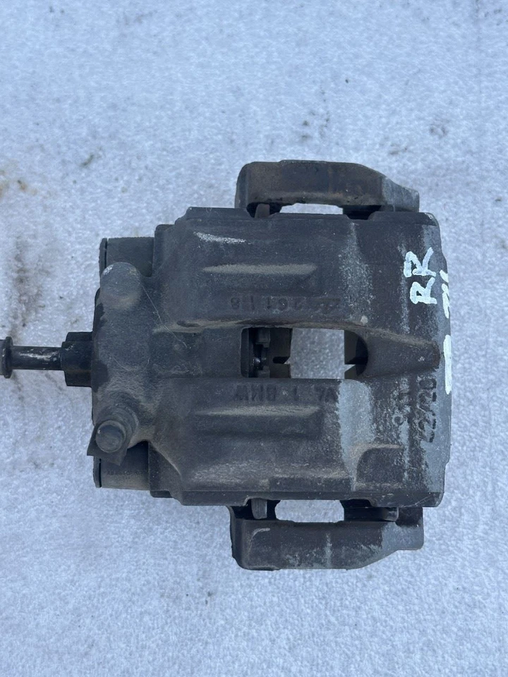 BMW 328i E92 2009 pinza de freno trasera lado derecho del pasajero Foto 1 de 4