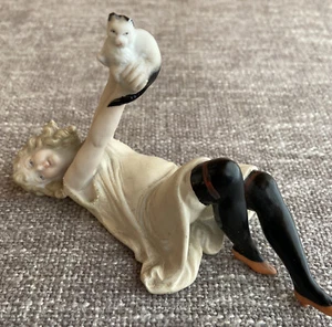 SCHAFER & VATER Laying Bisque Lady w/ Black White Kitten Stocking Shoes 5” Long - Picture 1 of 12