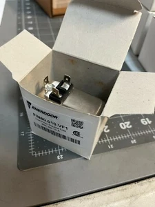 FIN80.010.VF1 ENERDOOR I 2-PHASE 250VAC 10A IEC NIB - Picture 1 of 1