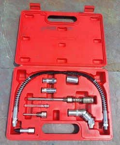 MAC TOOLS GGA8B 8-PC Grease Gun Adapter Set - Picture 1 of 5